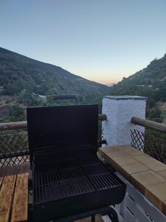 La Launa Apartamento Rural Trevelez Exterior photo